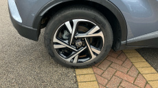 Toyota C-HR 2.0 Hybrid Design 5dr CVT Hybrid Hatchback